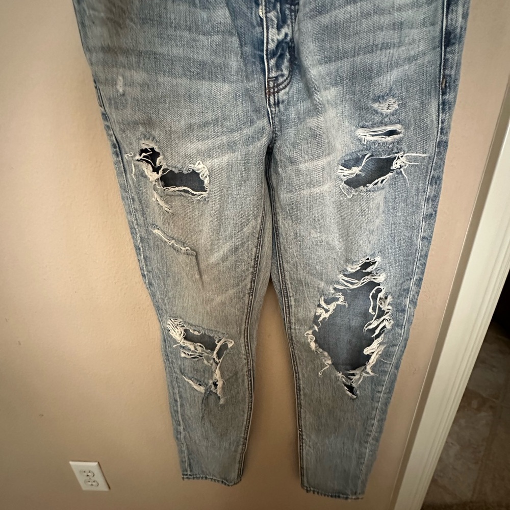 American Eagle Outfitters Light Blue Straight Leg Jeans